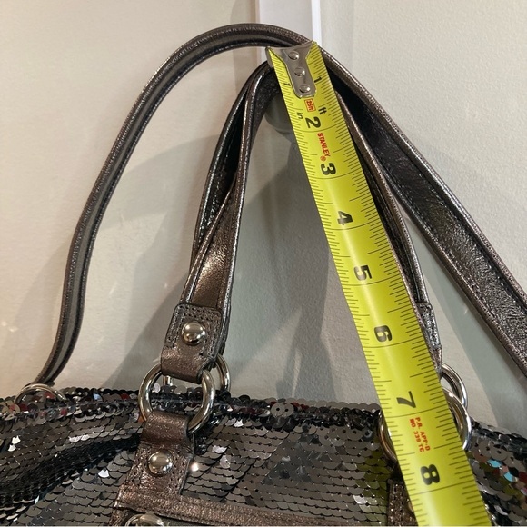 COACH POPPY Silver Sequin Many  Pockets Lilac Lining Shoulder Handbag Purse NEW - Picture 7 of 16